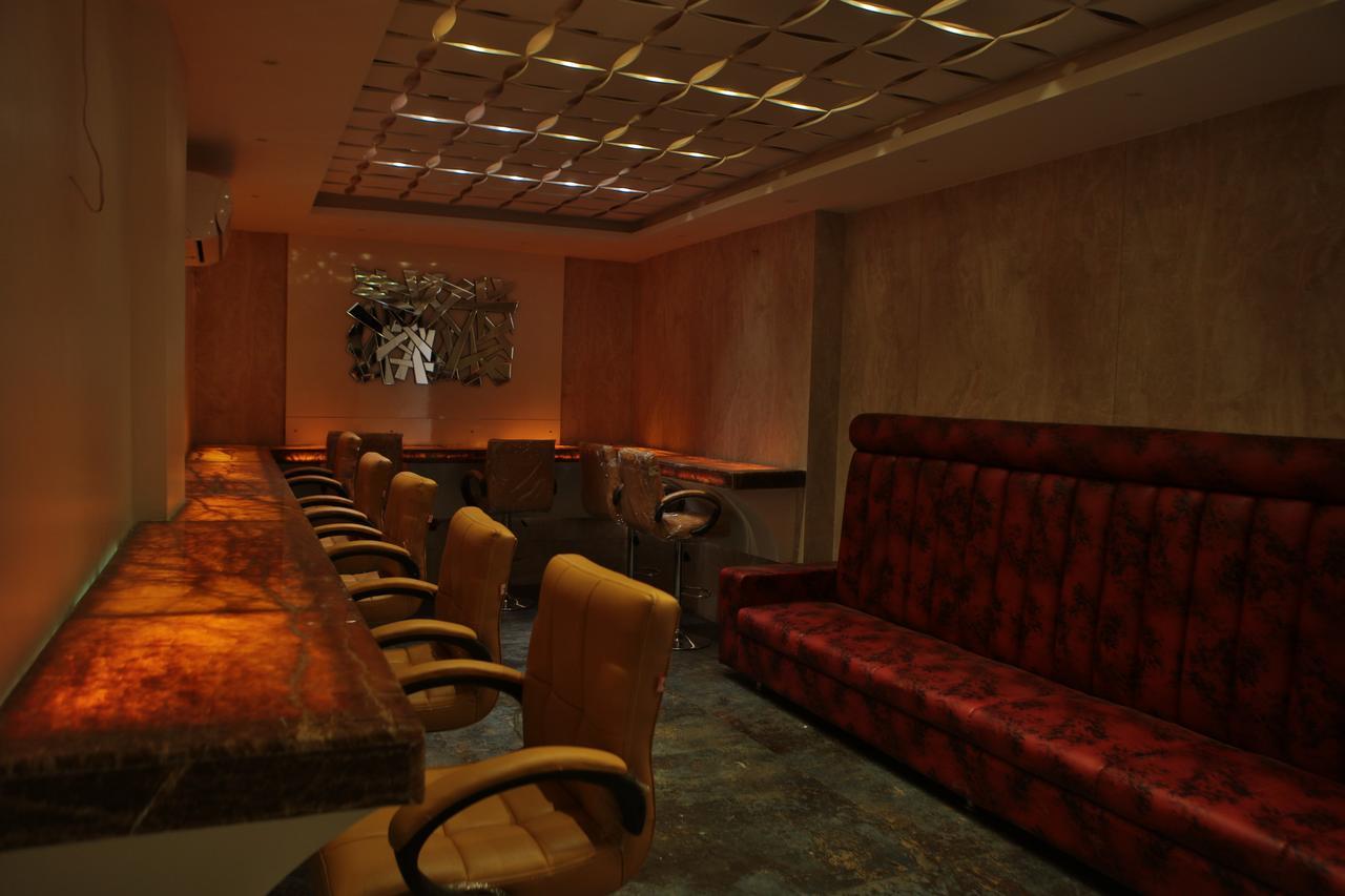 Hotel K P Pride Jalgaon Exterior foto
